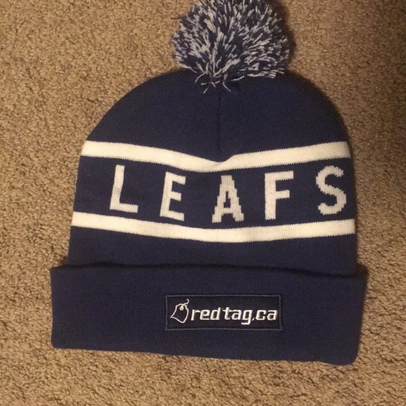 Red tag Toronto Maple Leafs hat - Picture 2 of 2